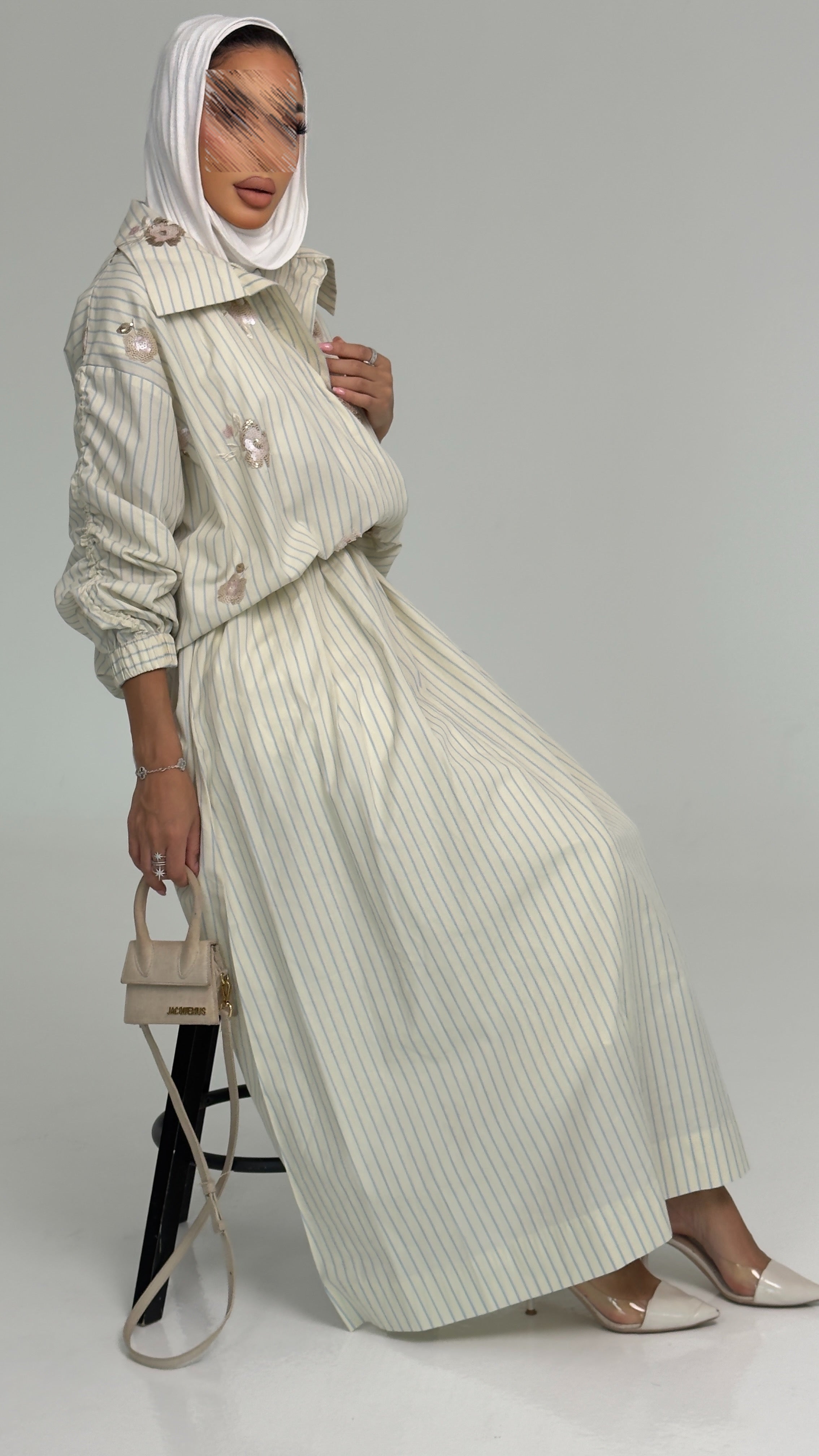 طقم مخطط أصفر