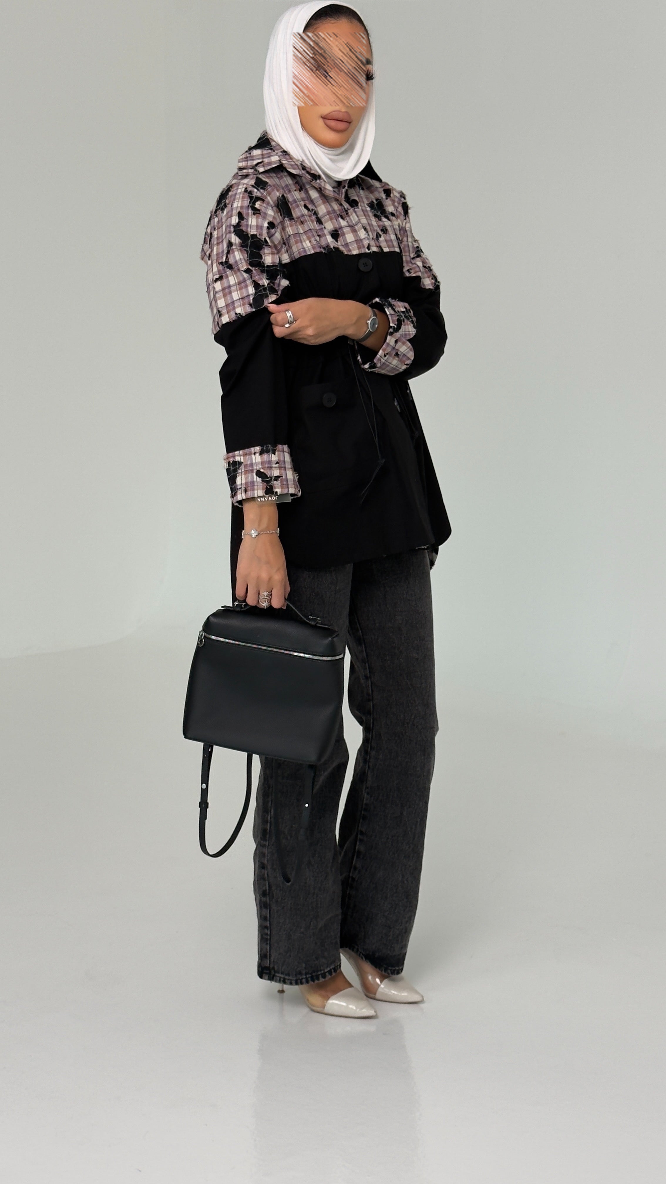 قميص كاروهات أسود