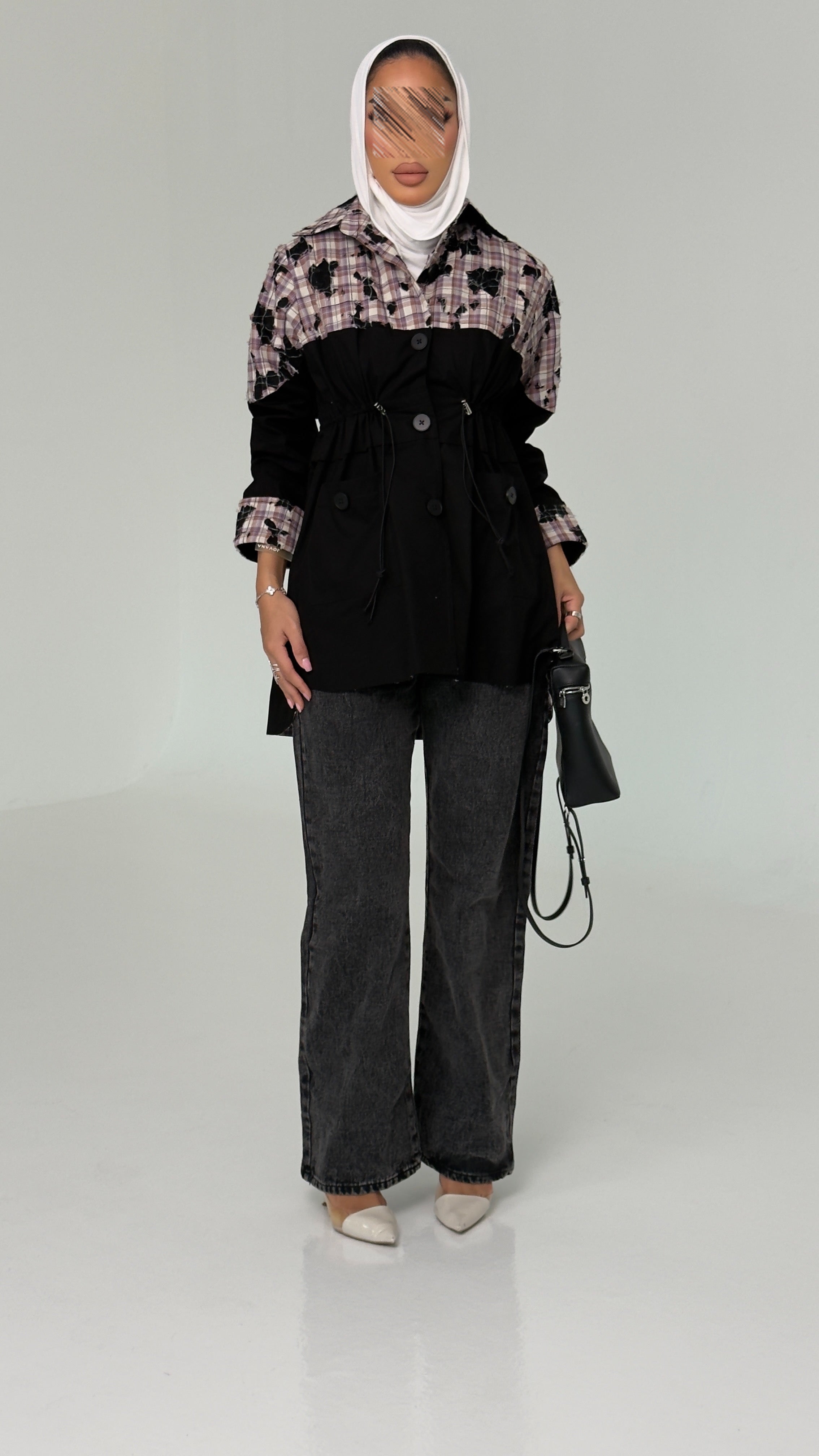 قميص كاروهات أسود