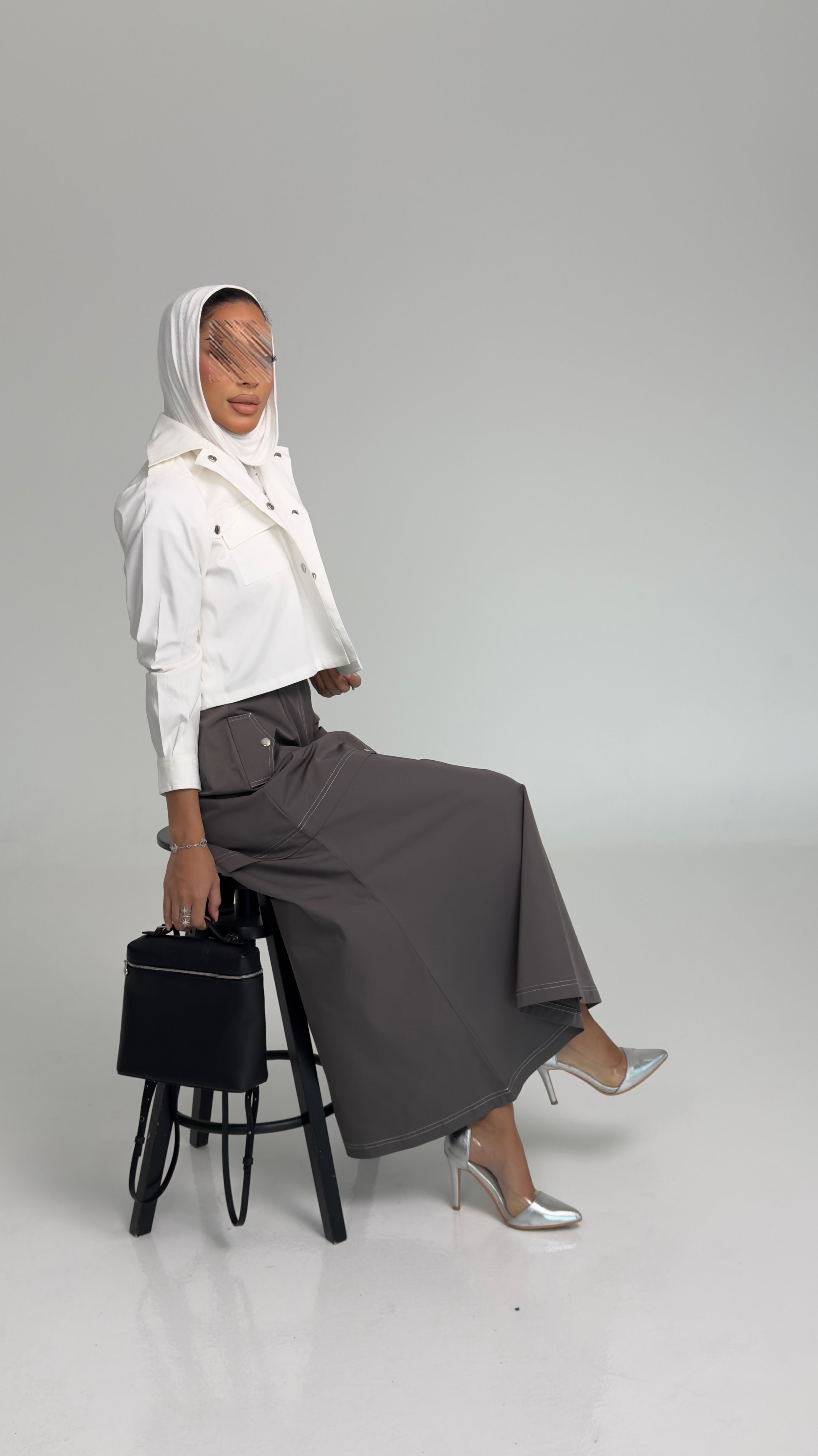 بدلة قميص وتنورة