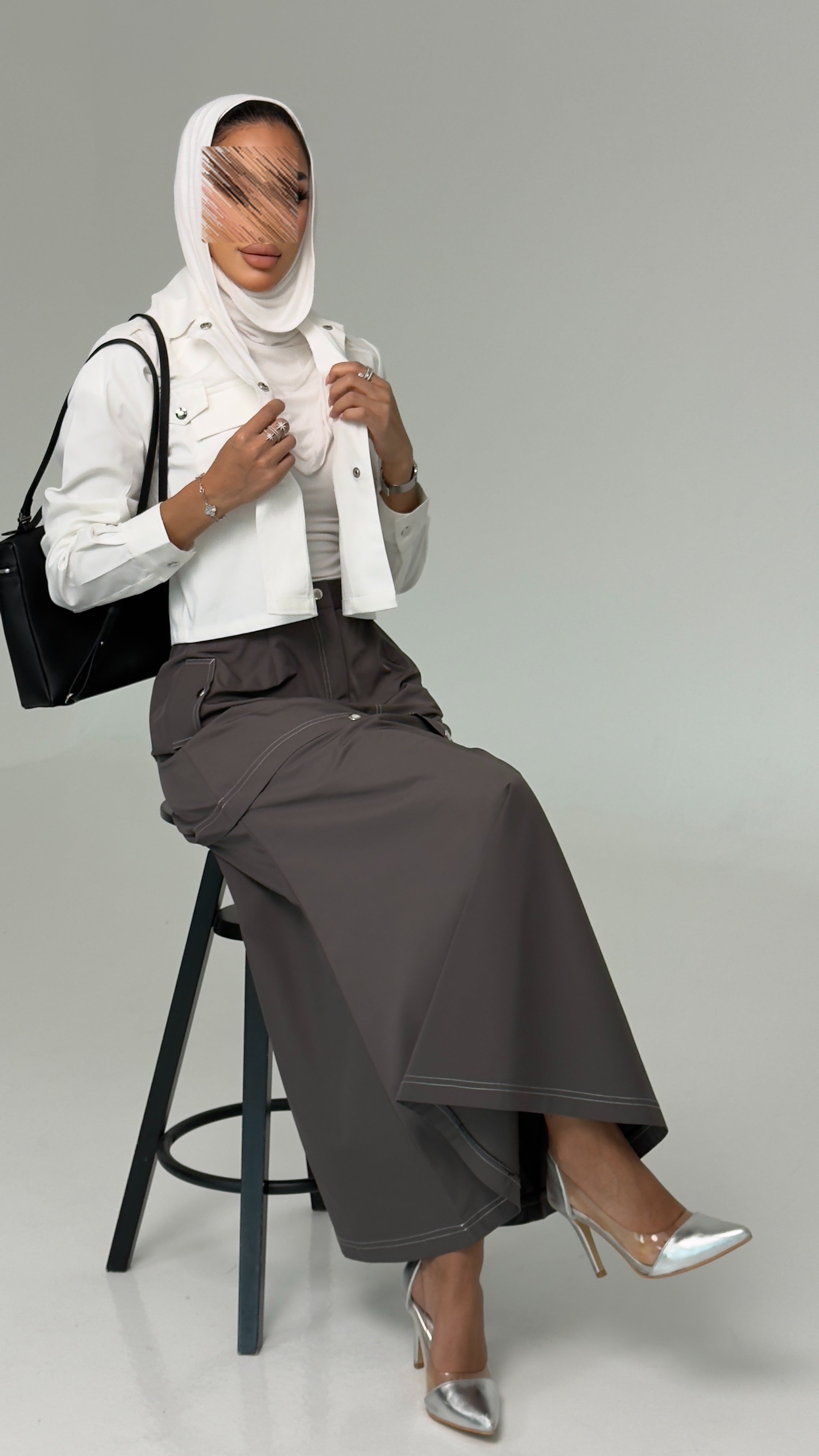 بدلة قميص وتنورة