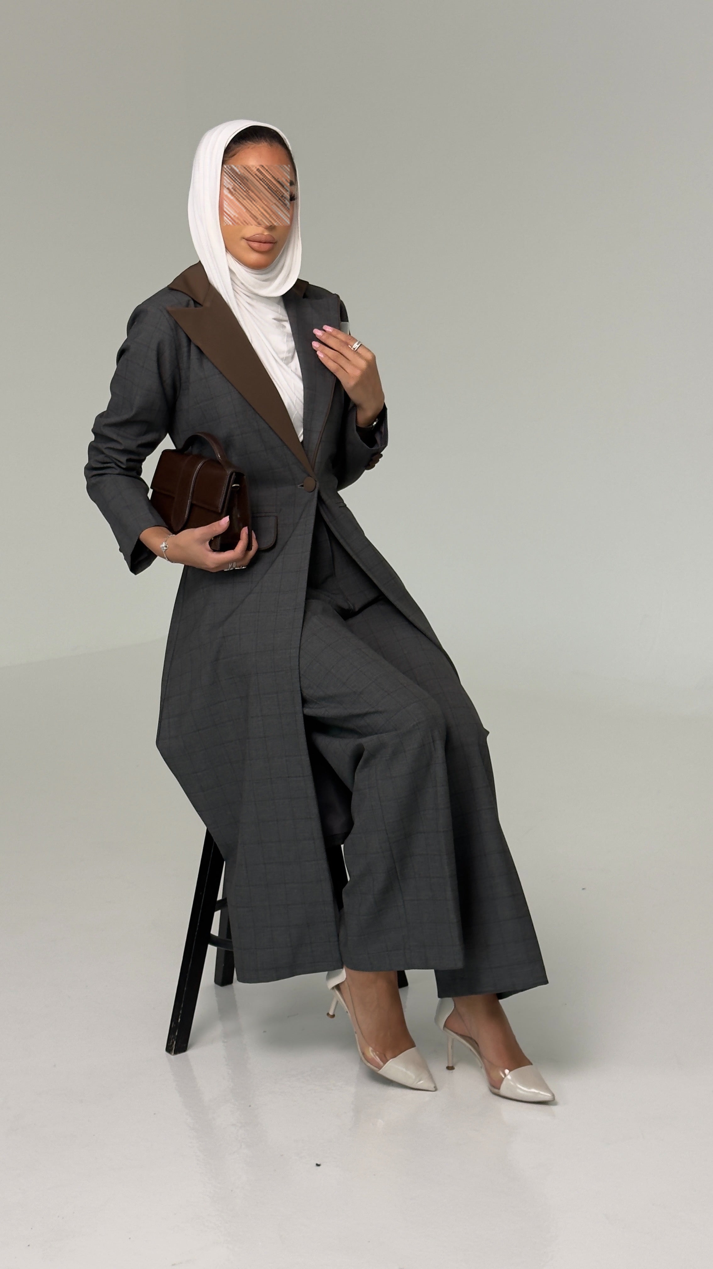 بدلة بليزر طويل وبنطلون