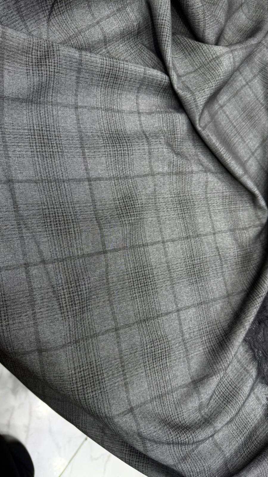 بليزر مبكر رمادي