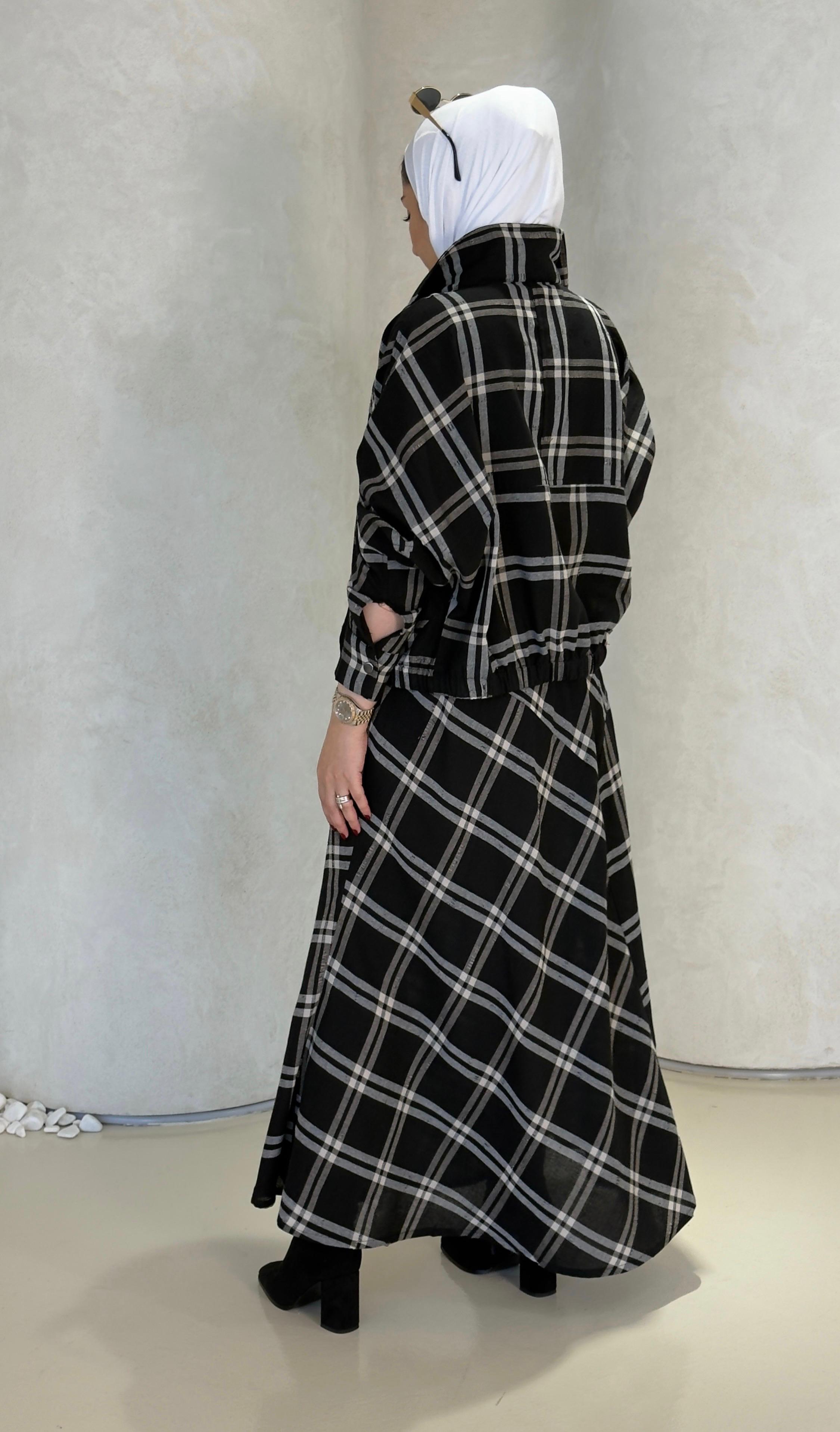 طقم مبكر اسود