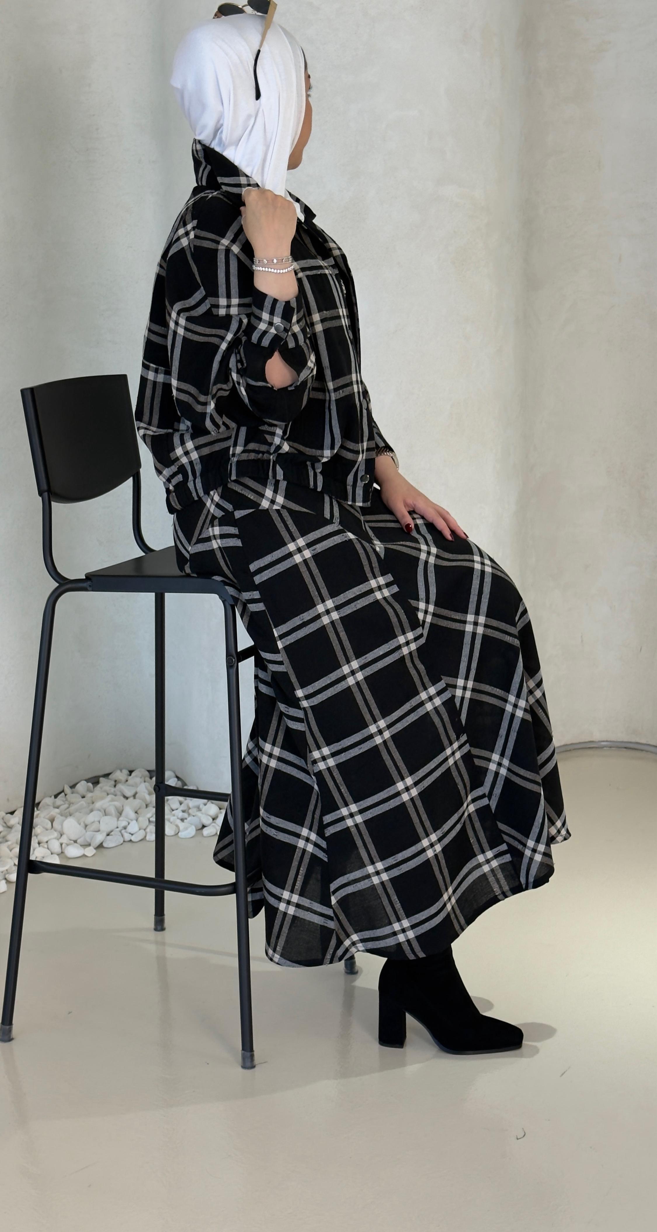 طقم مبكر اسود