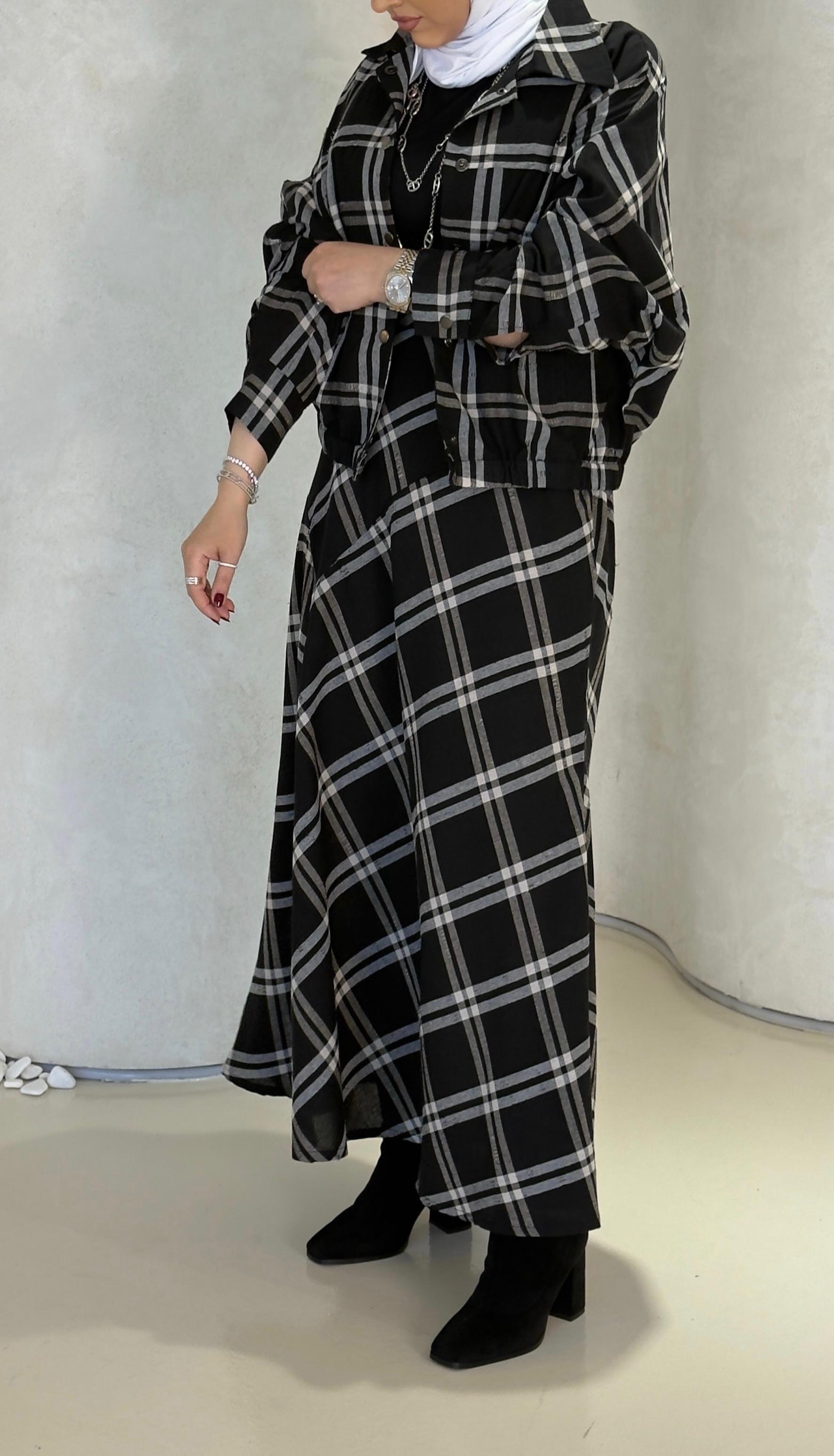 طقم مبكر اسود