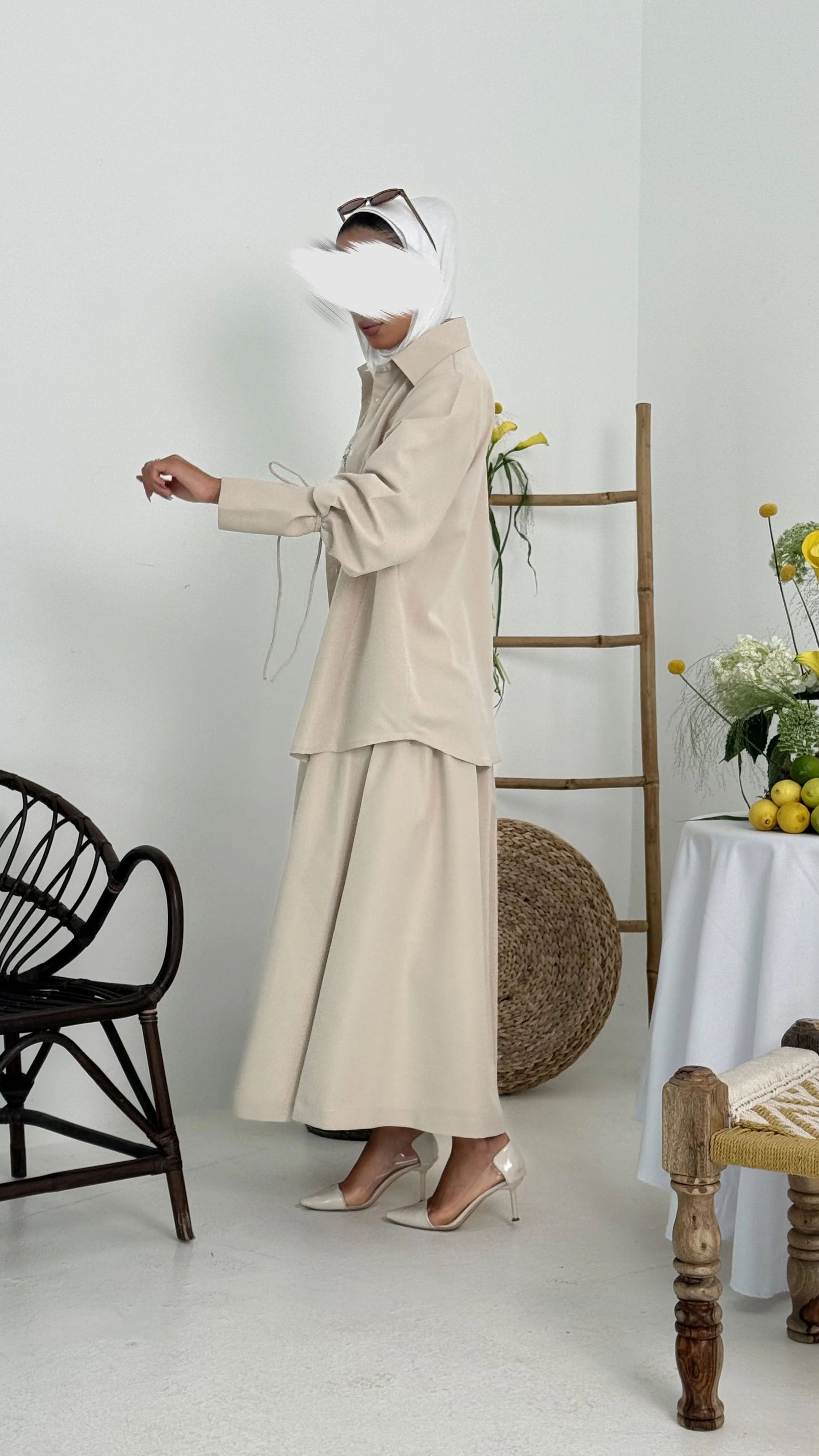 طقم صيفي بيج