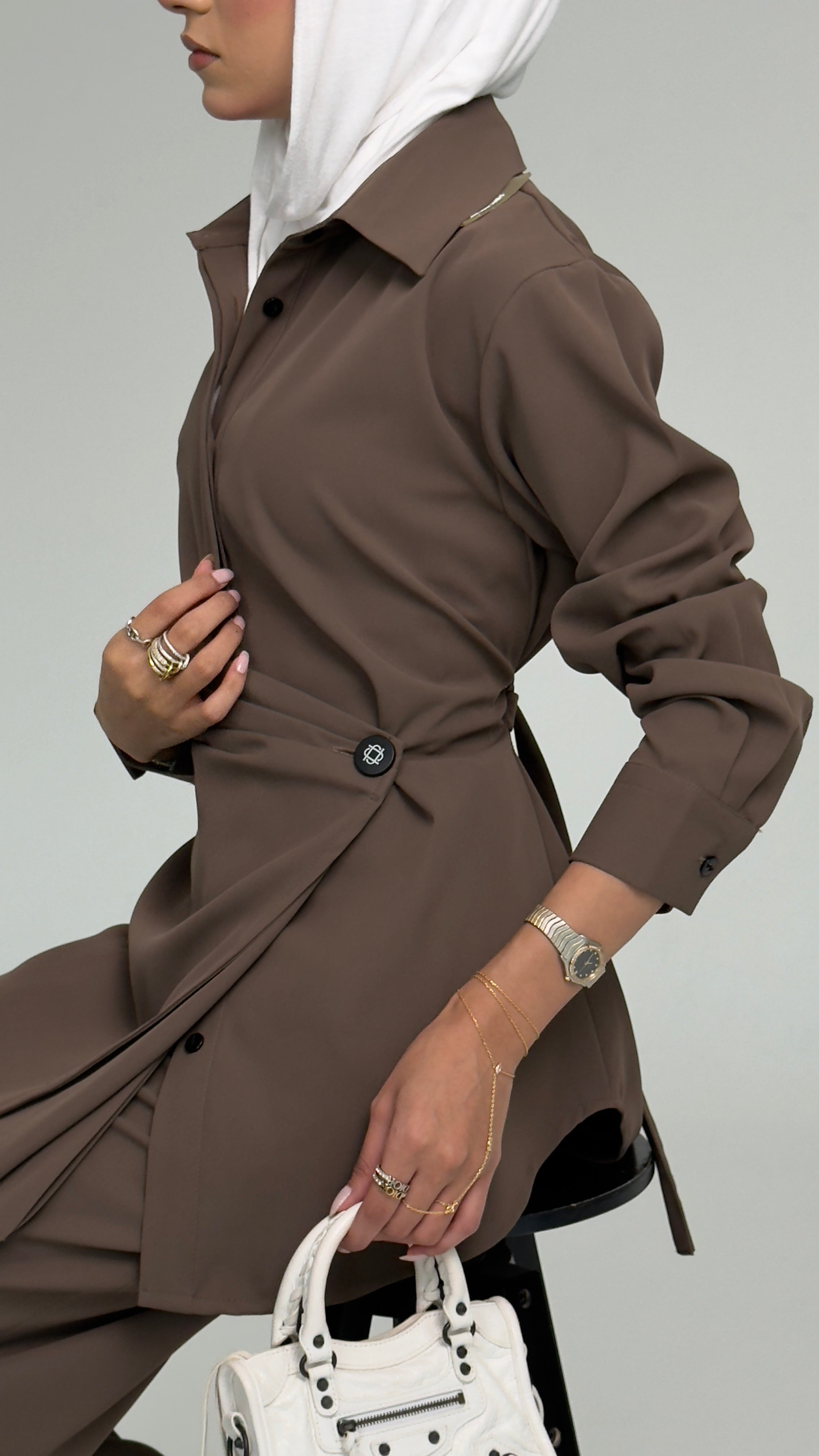 بدلة قميص وبنطلون بيج