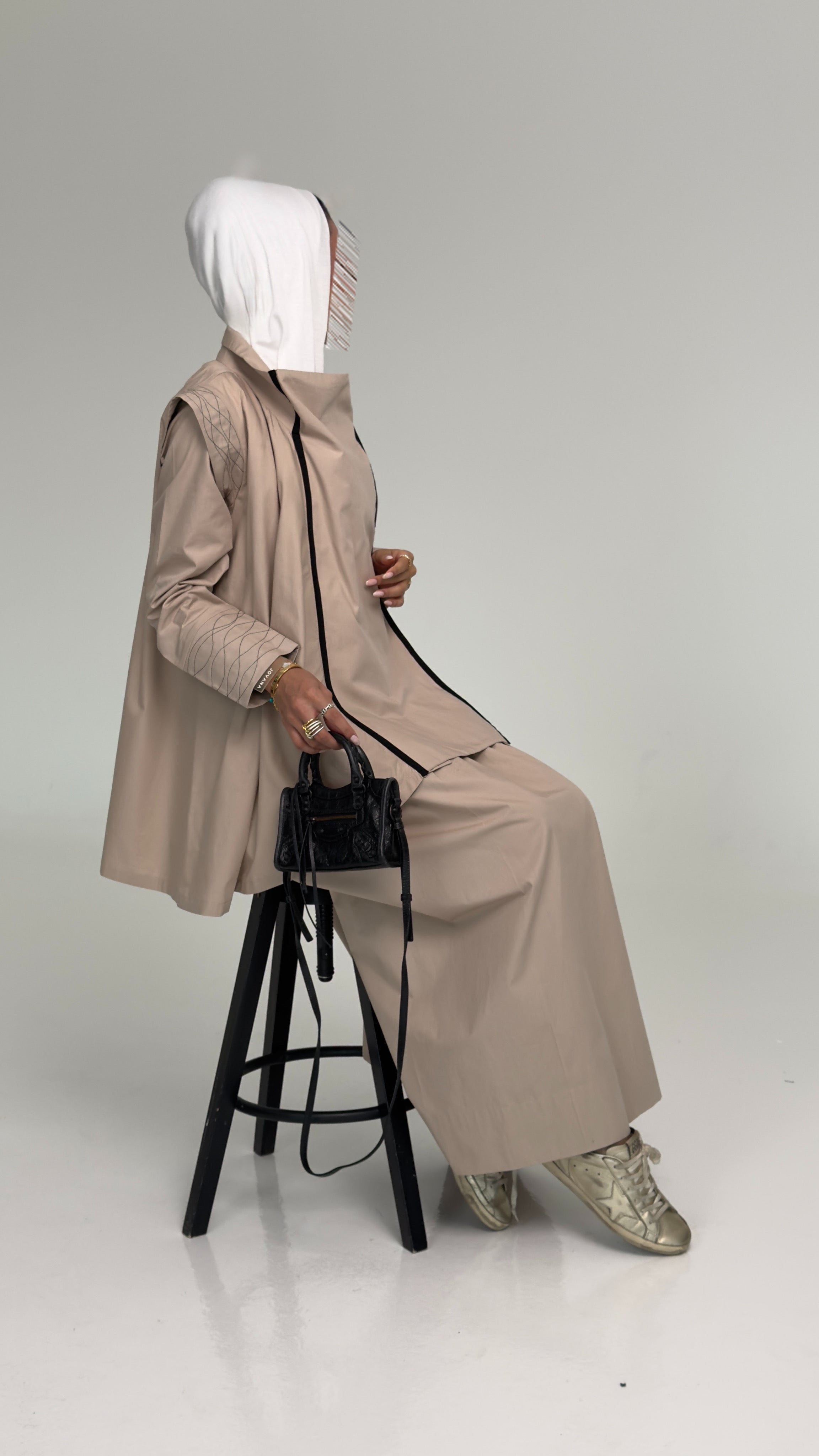 طقم فيست مع فستان بني