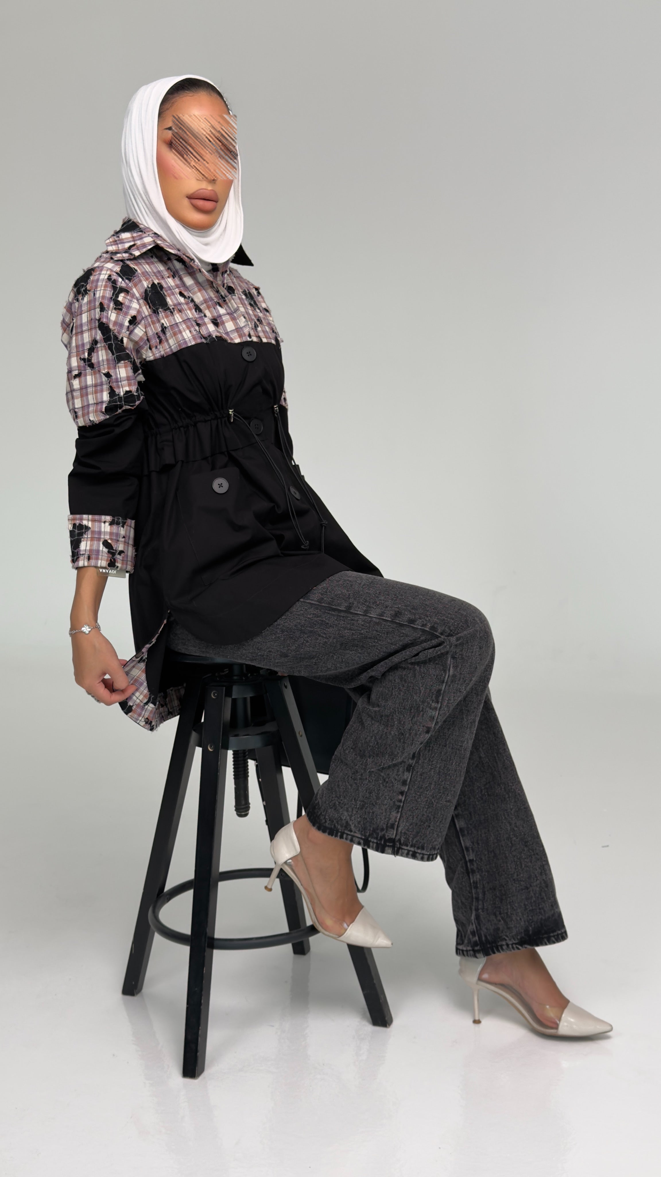 قميص كاروهات أسود