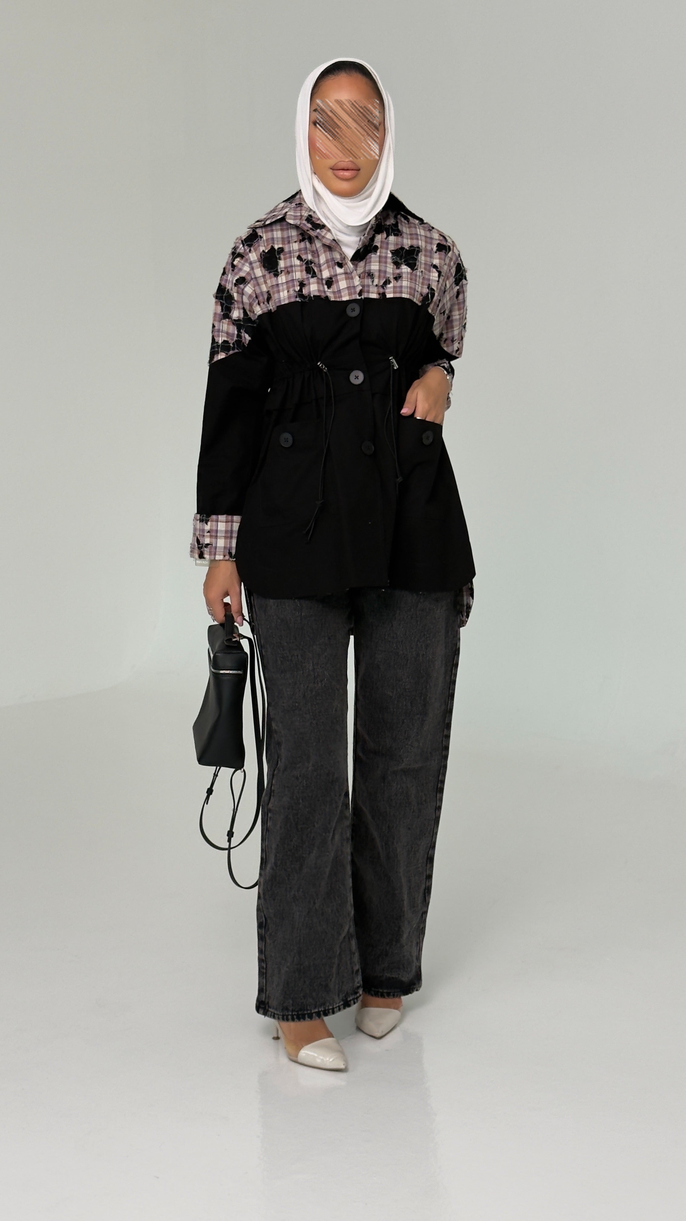 قميص كاروهات أسود