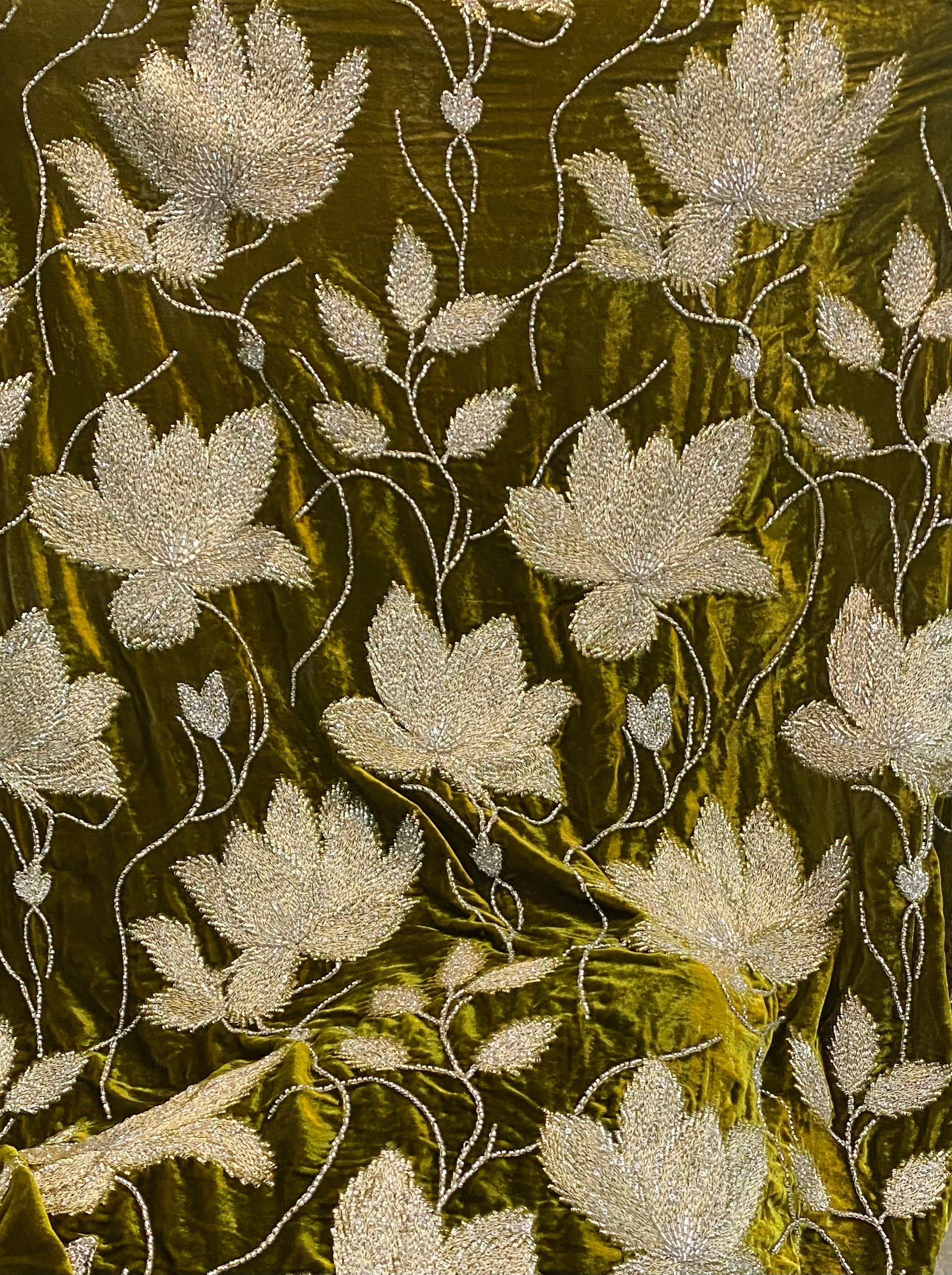 SERENIA Olive - Sleeveless Shawl