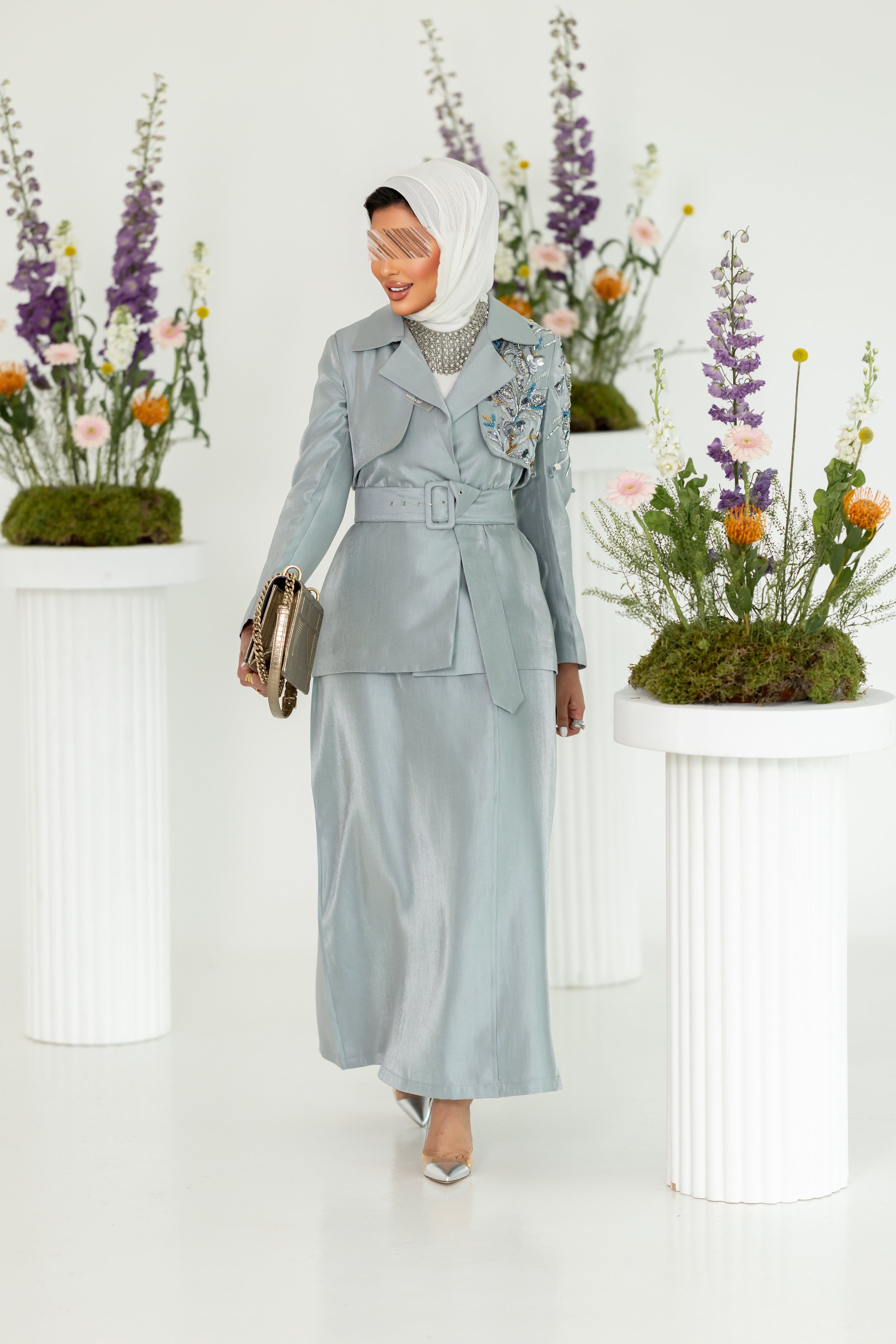 بدلة قطعتين جاكيت و تنوره