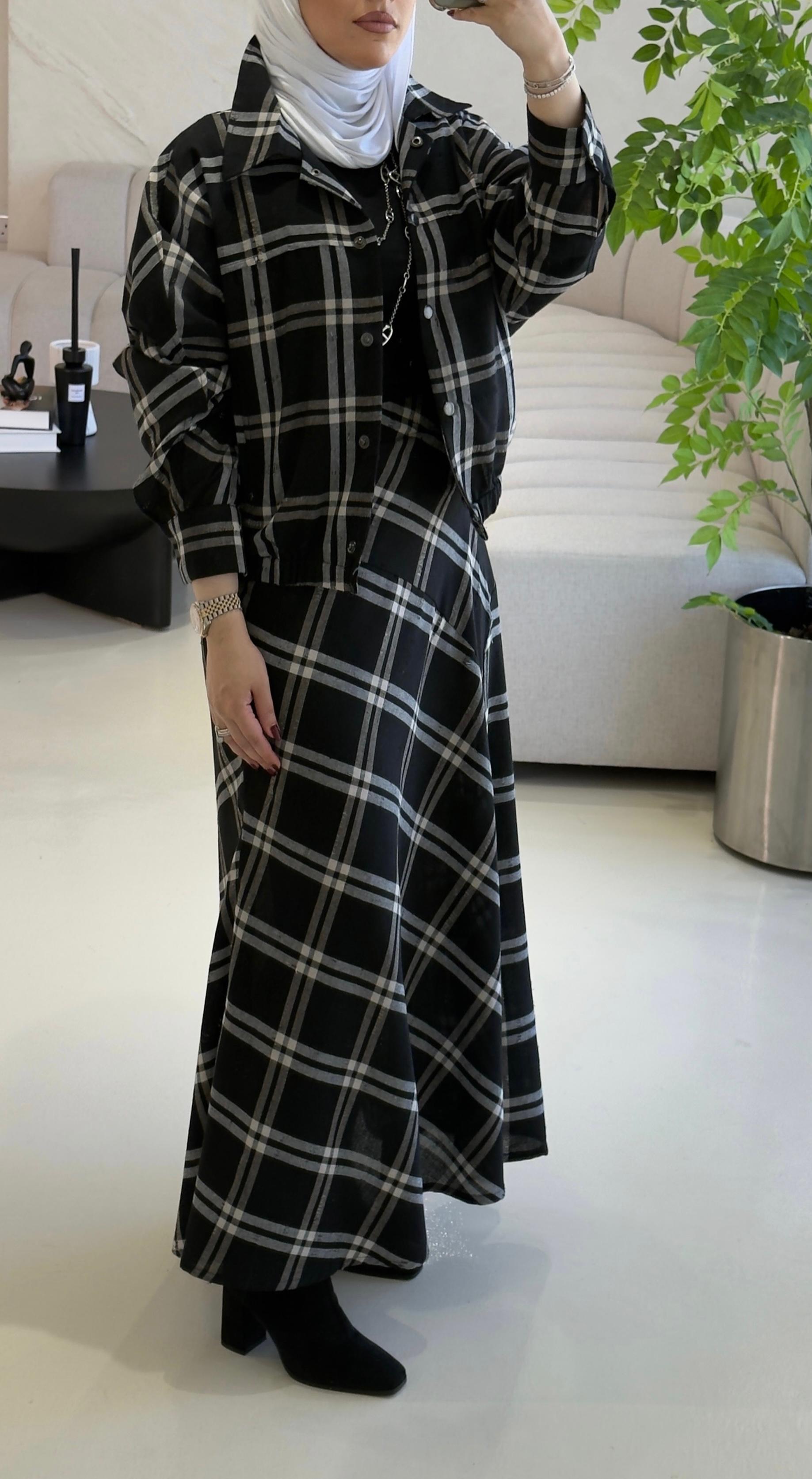 طقم مبكر اسود