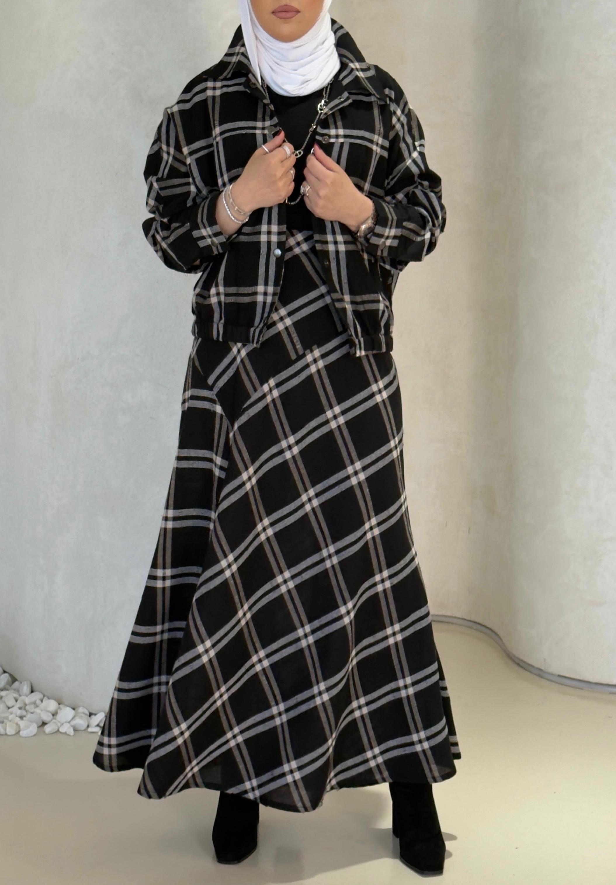 طقم مبكر اسود